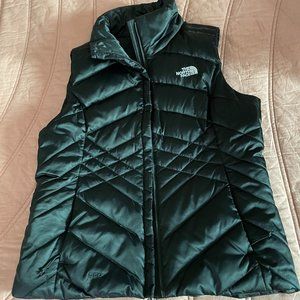 The North Face Women's Black Quilted Puffer Vest - Sz Medium